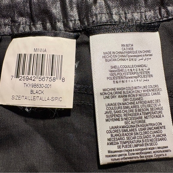 BCBGMaxAzria Minna Shimmery Black Shorts Romper Size Small - Picture 11 of 11